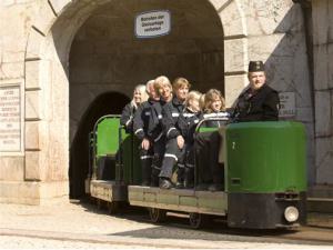 Machen Sie eine Salzzeitreise im Salzbergwerk Berchtesgaden...